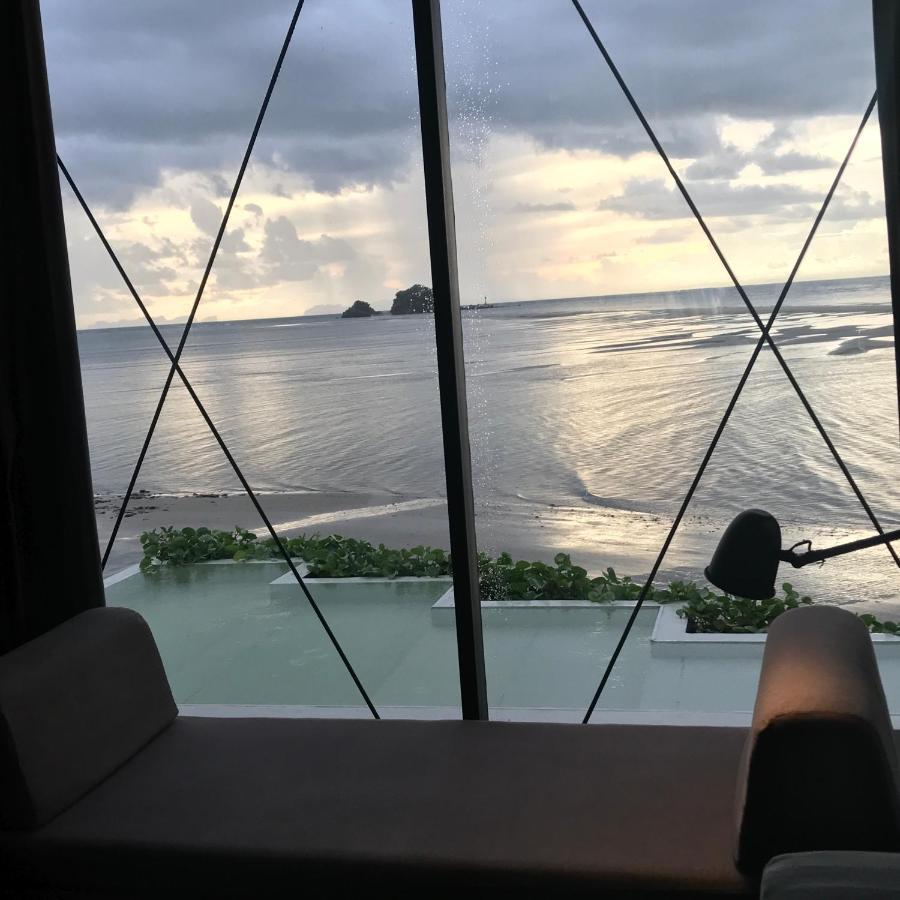 Deepspace Cabin On Quiet Beach 란타섬 외부 사진