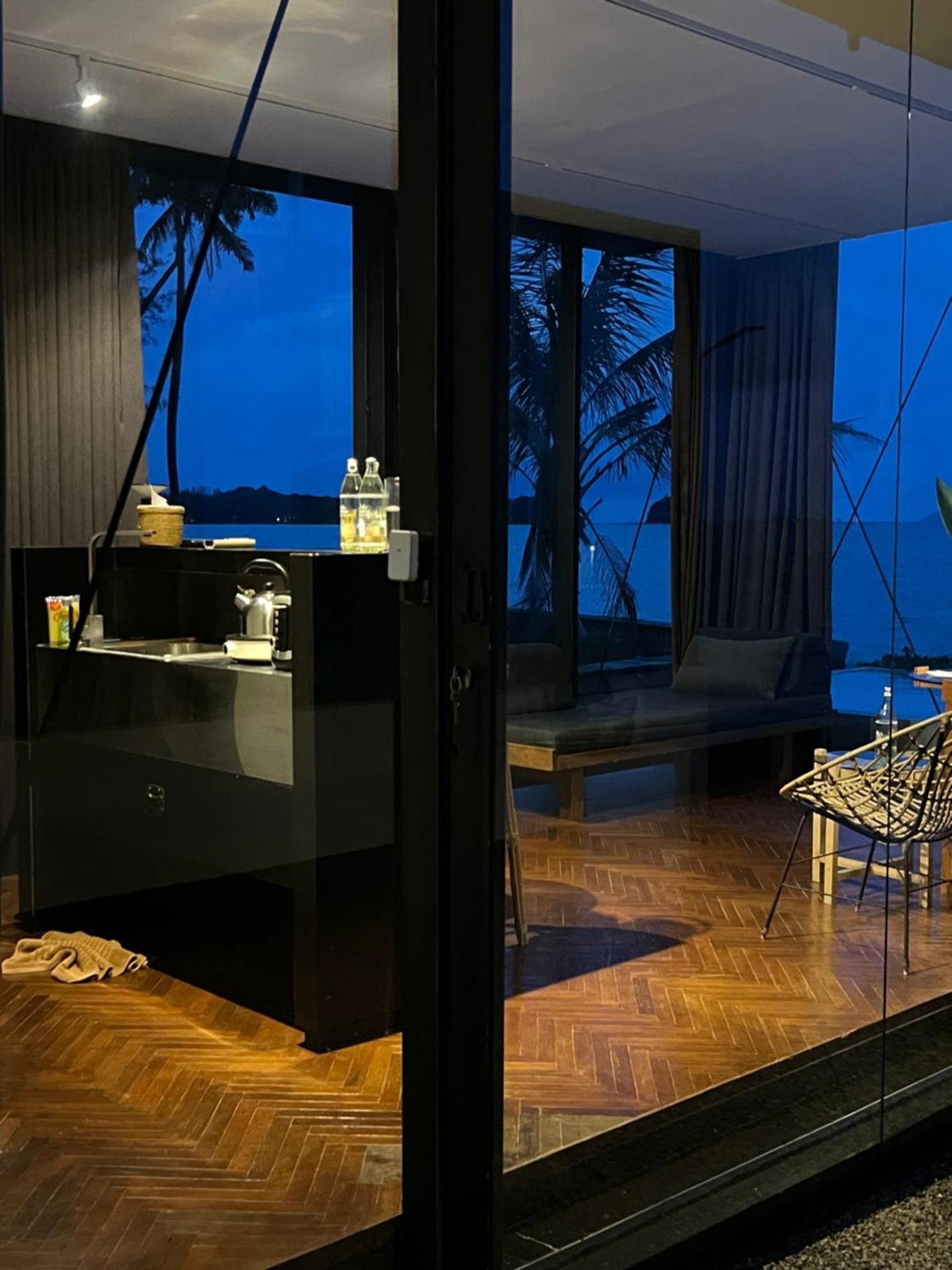 Deepspace Cabin On Quiet Beach 란타섬 외부 사진